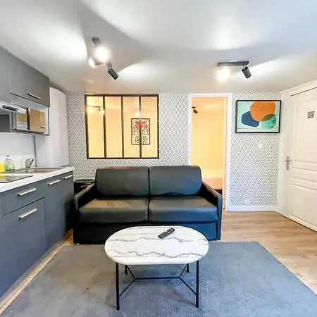 Apartment 10 - Faubourg Bail Mobilite Paris
